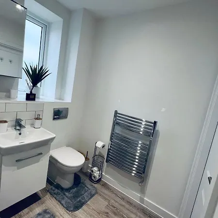 Luxury 2 Bedroom Flat For Long Apartment